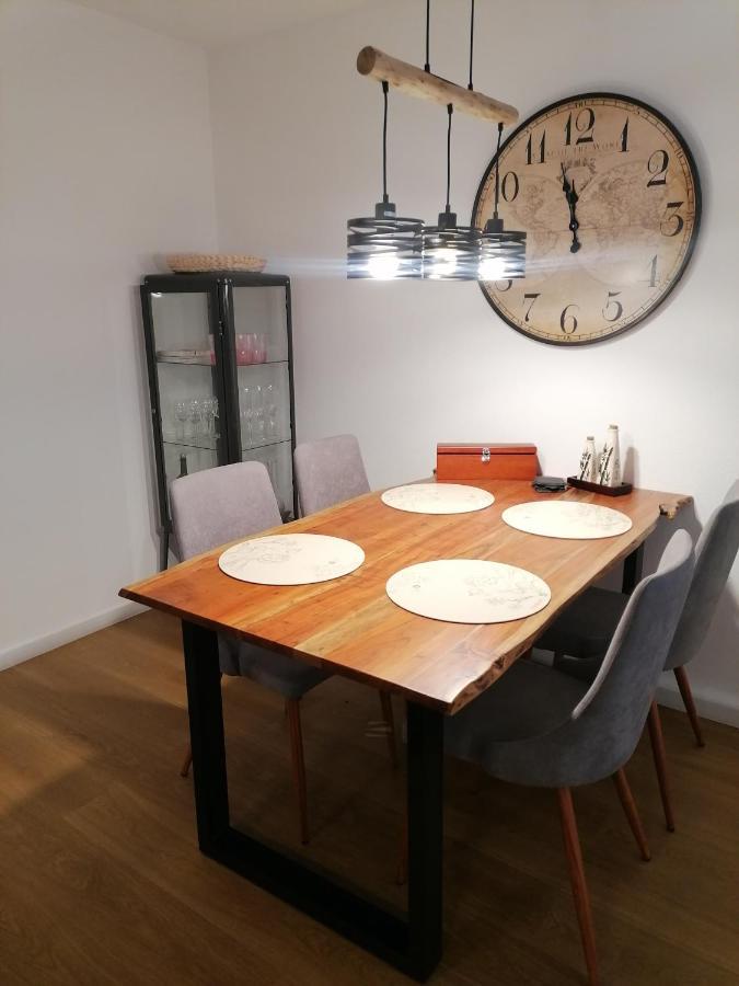 Stilvolle Wohnung An Der Alten Mainbruecke Wurzburg Bagian luar foto