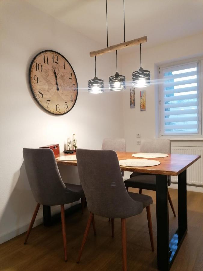 Stilvolle Wohnung An Der Alten Mainbruecke Wurzburg Bagian luar foto
